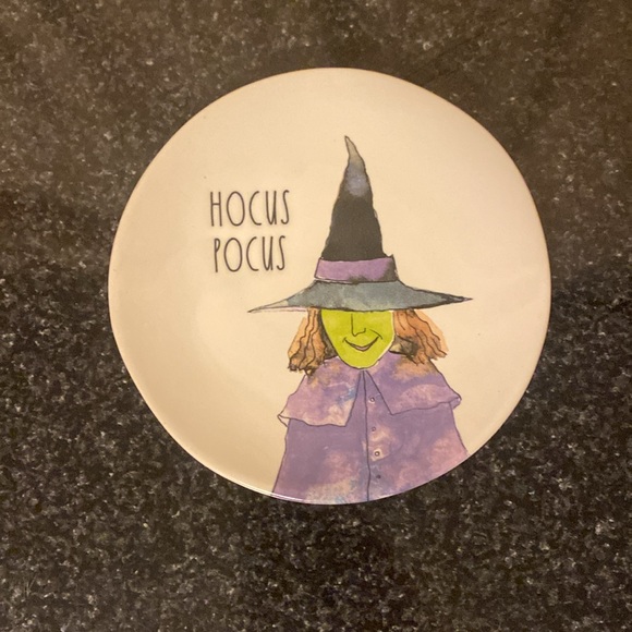 Rae Dunn Halloween Plates Set of 3 - Picture 4 of 6